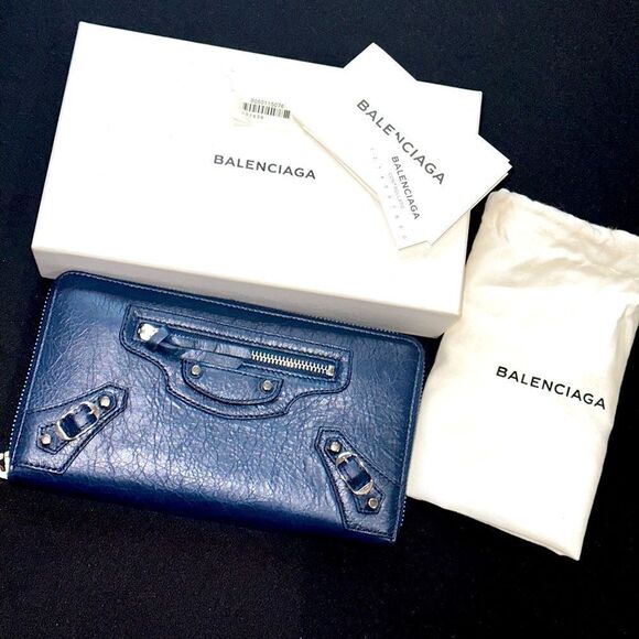 Balenciaga Wallet  - Picture 1 of 8